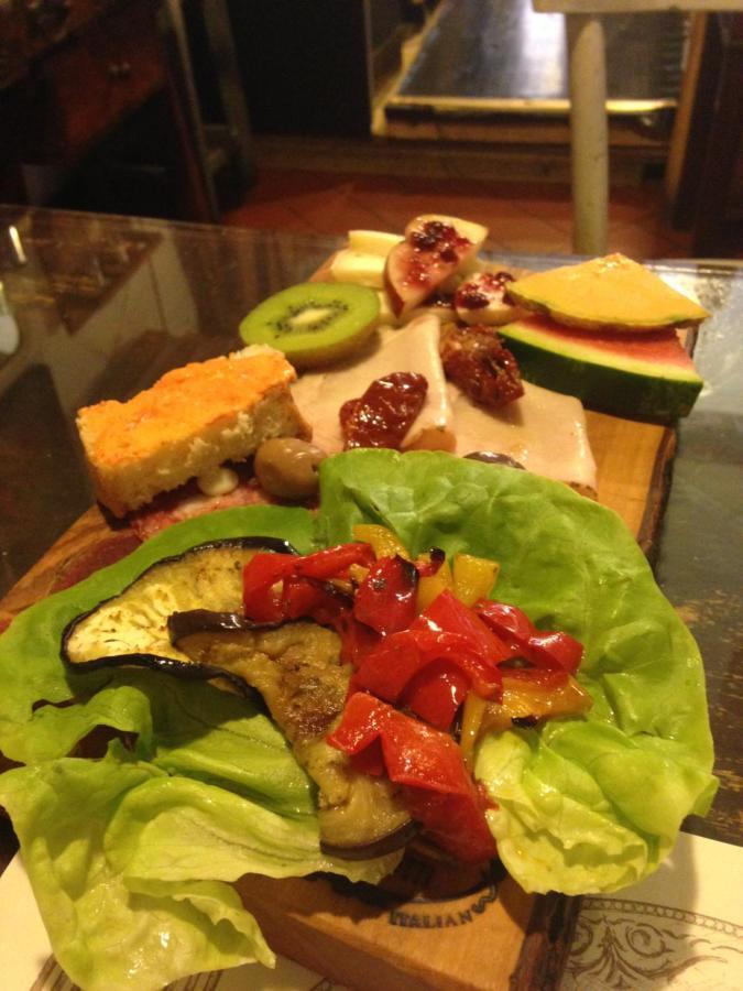 베스토네 A Casa Di Gianni E Mari B&B 외부 사진